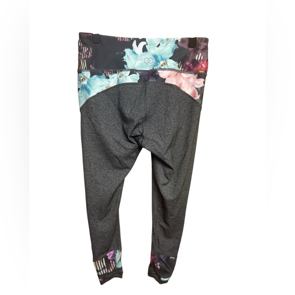 CALIA by Carrie Underwood High-Rise Leggings – Charcoal with Floral Print Size S - Picture 3 of 6